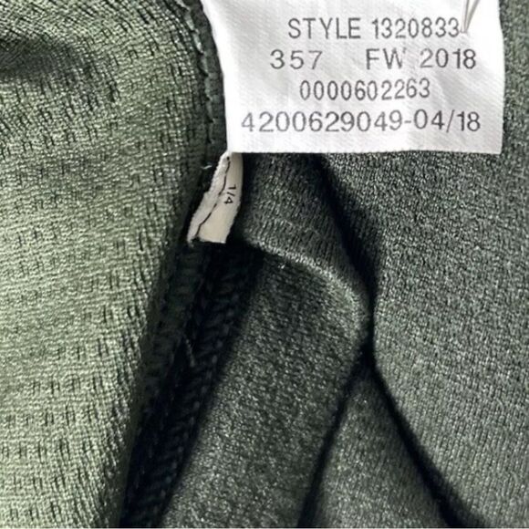 Under Armour Men's Artillery Green Lighter Longer Pull Over Hoodie Size 2XL - Picture 11 of 11